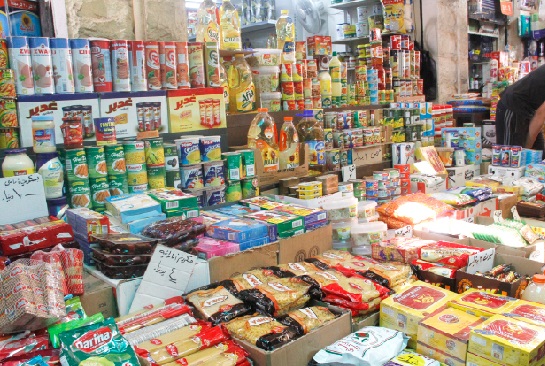 عروض على مواد غذائية قاربت صلاحيتها