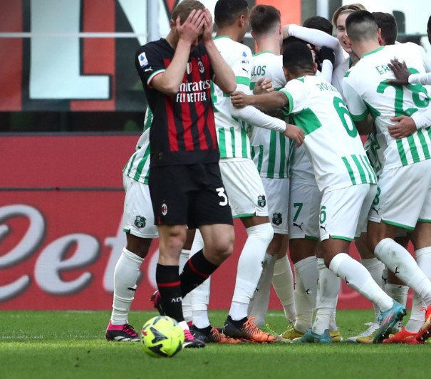 ساسولو يذل ميلان على ملعبة بخماسية