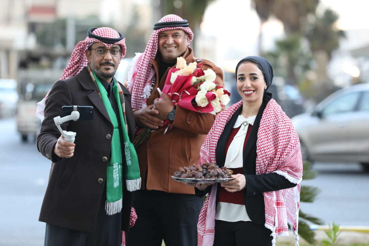 المصوران حامد الزيود وباتر المجالي يحتفلان