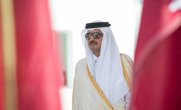 أمير قطر يعزي ملك السعودية