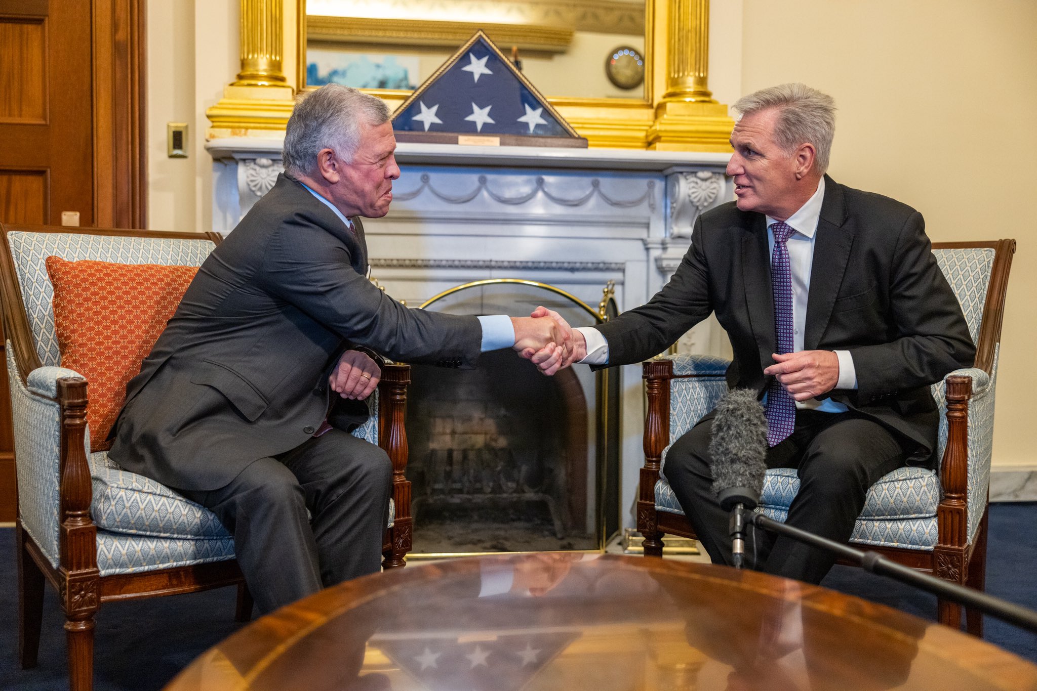 رئيس النواب الأمريكي يشكر الملك لجهوده