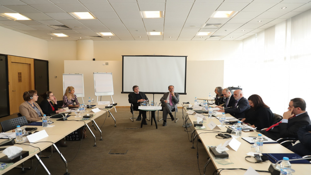 وزير الاتصال الحكومي والسفير الألماني يشاركان