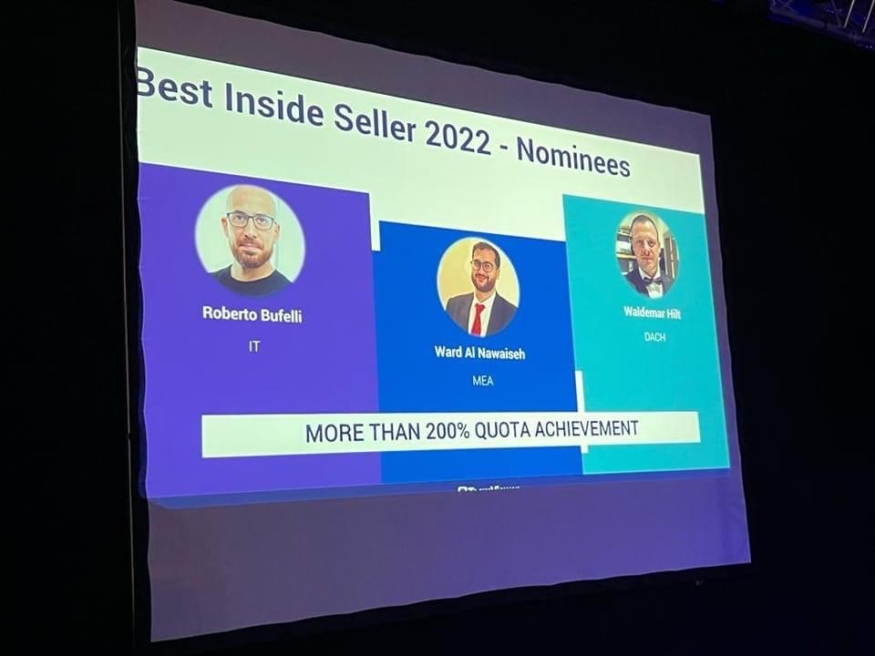 ورد راتب النوايسة.. بين أفضل ثلاثة