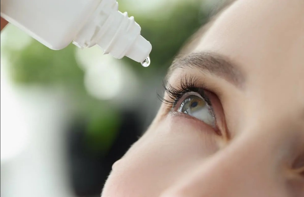 الغذاء والدواء توضح حول قطرة إيزري