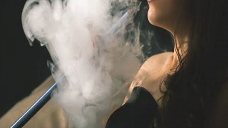 أزمة قلبية.. وفاة راقصة مصرية أثناء