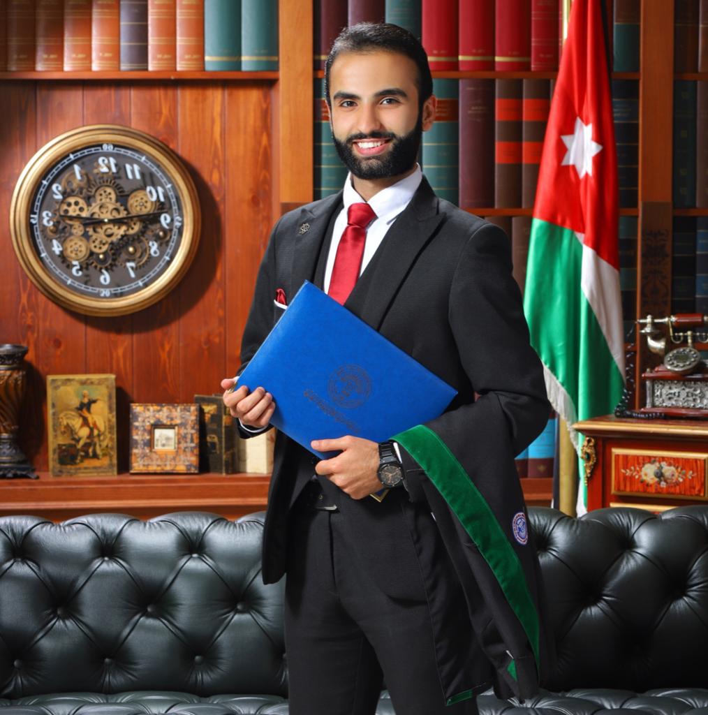 راشد يزيد كنعان.. مبارك البكالوريوس