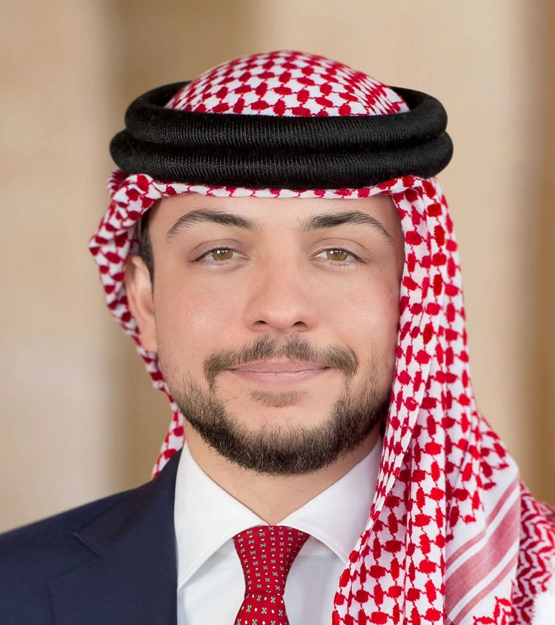 ولي العهد يعزي عشيرة البقاعين