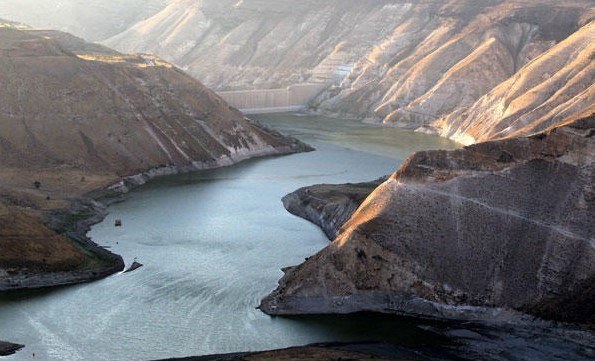 40.5 % نسبة تخزين السدود في