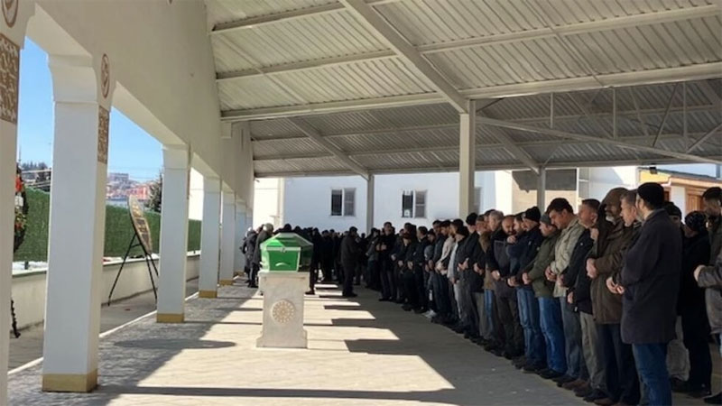 غازي عنتاب تودع قتلاها في صمت