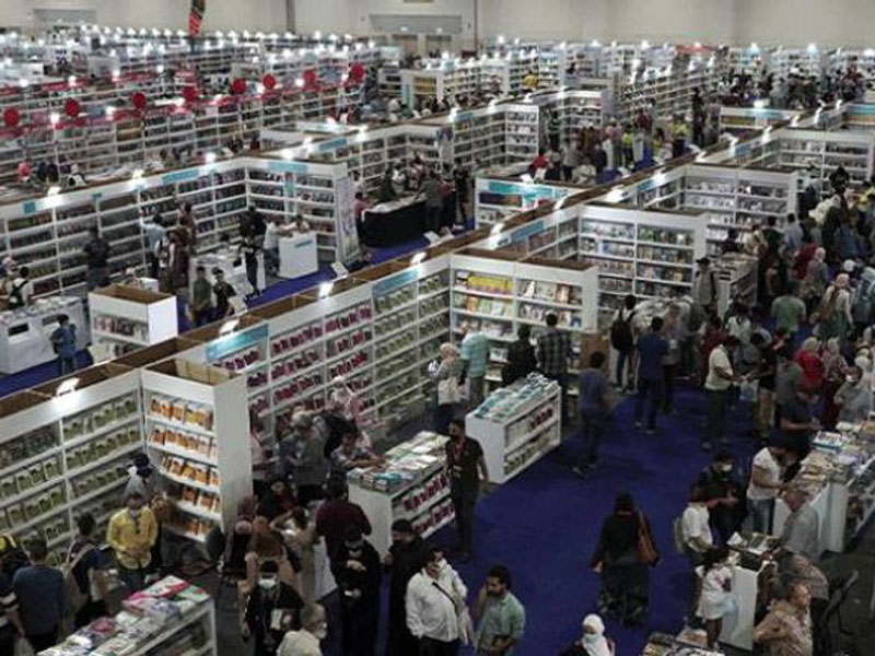 جامعة الشرق الأوسط تشارك بمعرض القاهرة