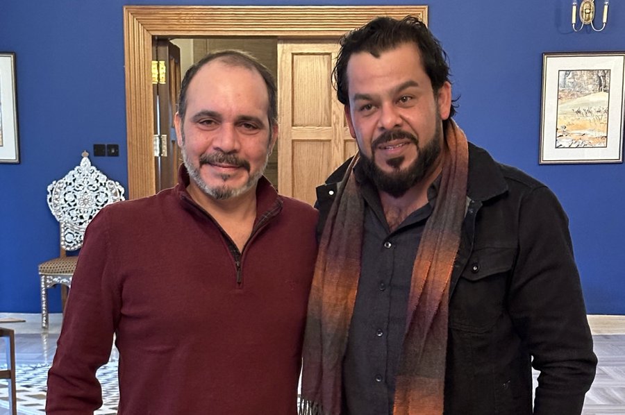 الأمير علي: منذر رياحنه عز وفخر