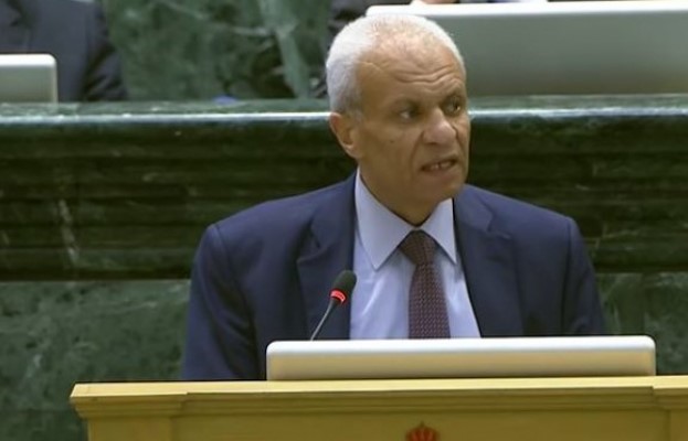 يسار الخصاونة يتحدى السرطان