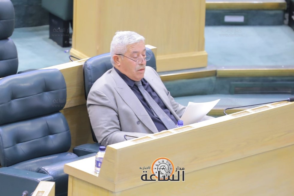 الطراونة: وزير يرأس مجلس ادارة في