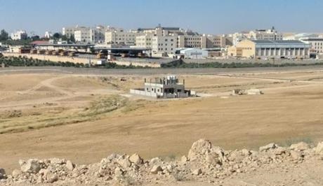 مواطنون يشكون تعدد الرسوم والضرائب بلا