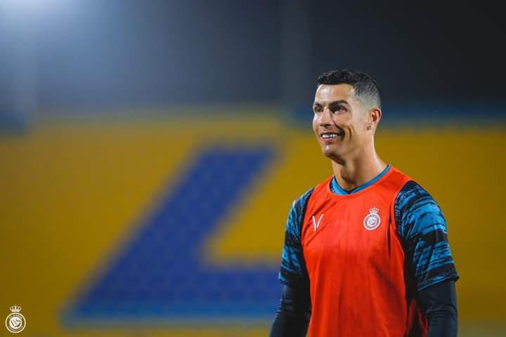 رونالدو يقود النصر لفوز صعب على