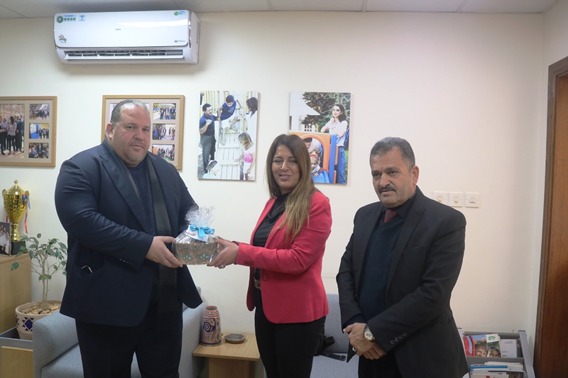 زها الثقافي وبلدية كفرنجه يبحثان اوجه