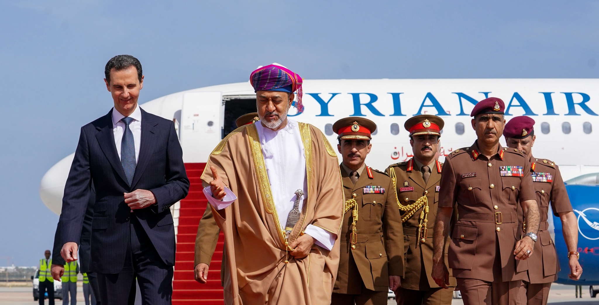 الرئيس السوري يصل عمان ويلتقي السلطان