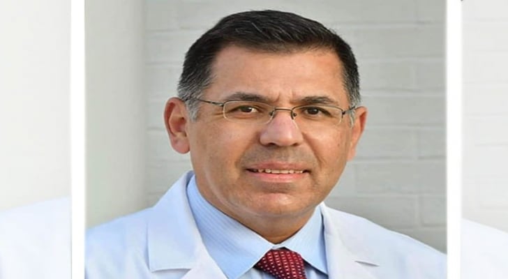 وفاة طبيب أردني وابنته بحادث سير