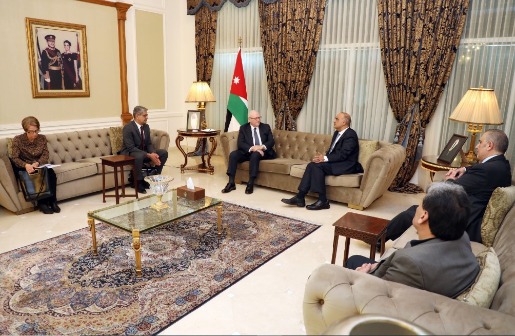 الخصاونة يستقبل جورج فيوري وهذا ما