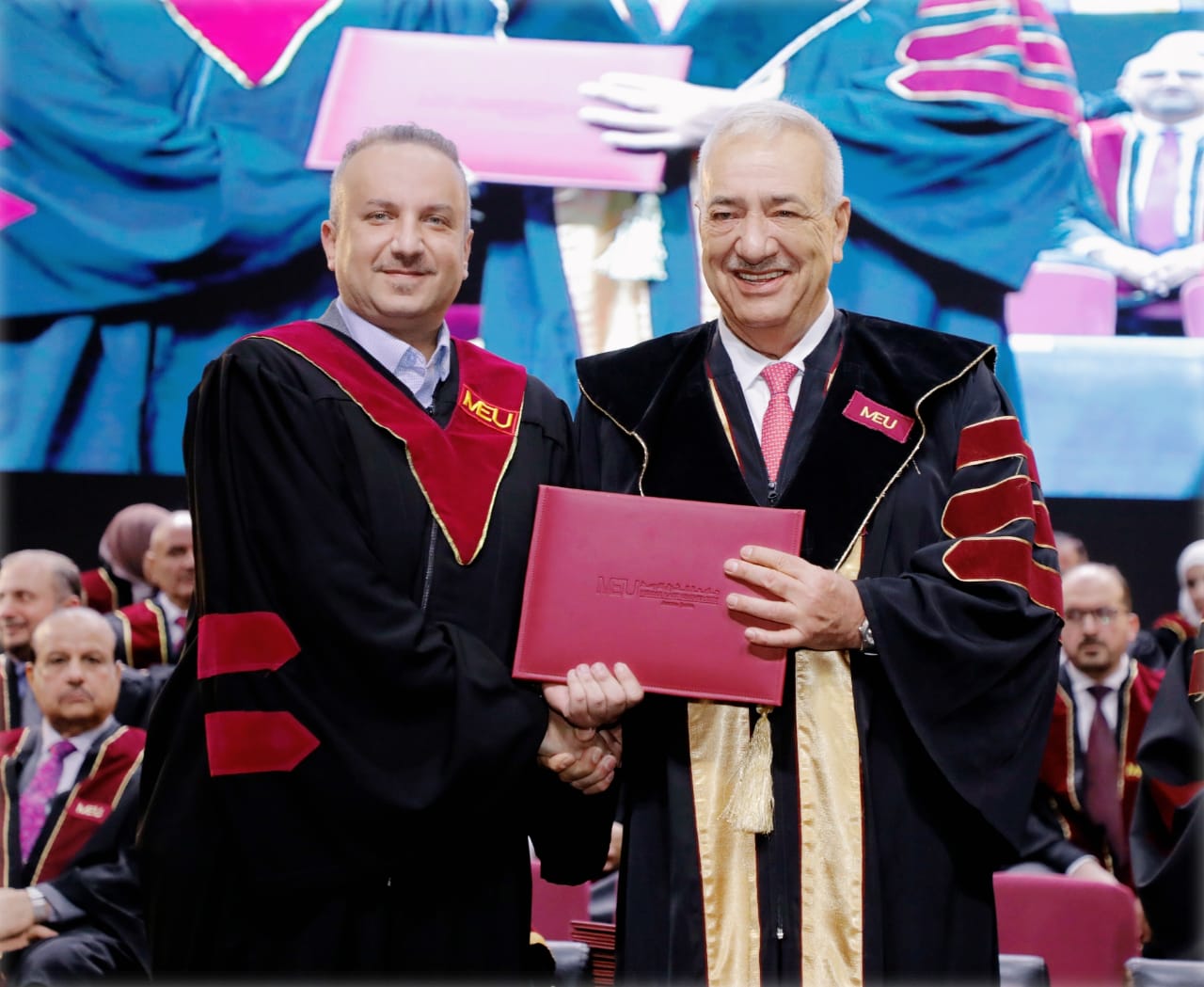 اشرف الكيلاني.. مبارك الماجستير