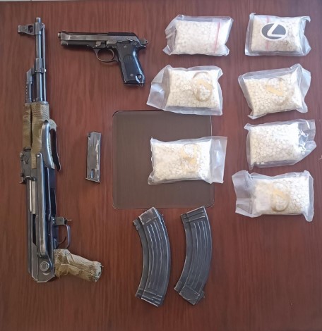 اعتاد اطلاق النار باتجاه القوة الأمنية