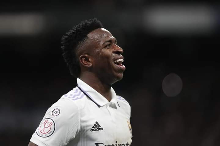 جافي يسب فينيسيوس.. والبرازيلي يرد