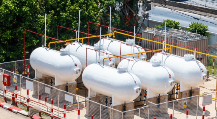 الحكومة تتراجع عن رفع سعر الغاز