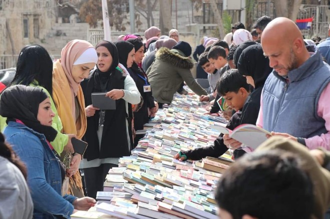دائرة المكتبات تواصل إهداء الكتب مجانا