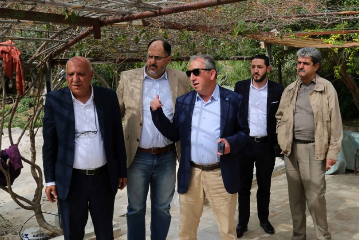 المهندسين تسلم 4 منازل لأسر عفيفة