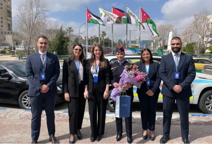 بنك الإسكان يكرم عددا من رقيبات