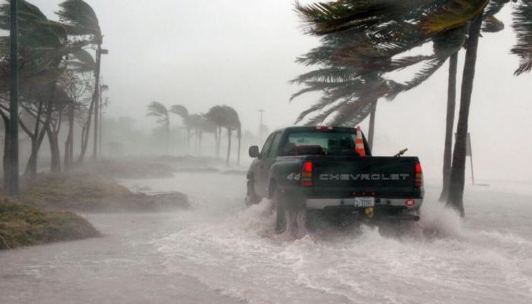 كاليفورنيا تستعد لسلسلة جديدة من العواصف