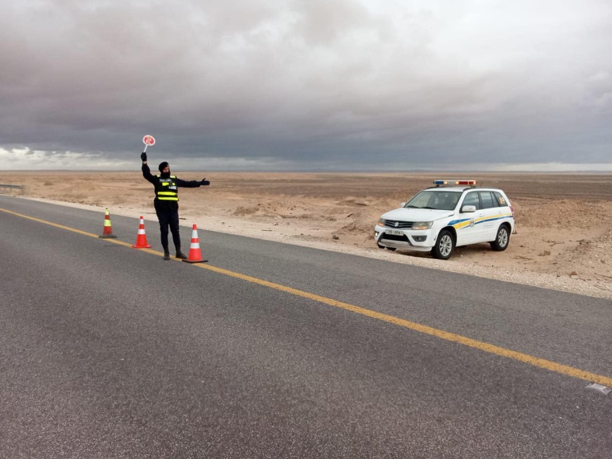 الإدارات المرورية تحذر السائقين