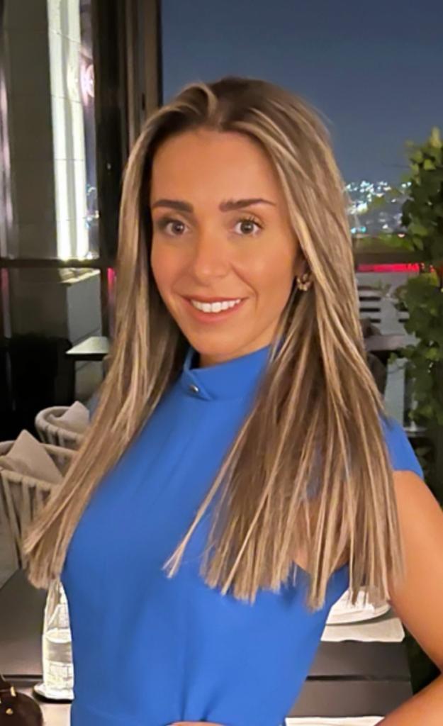 الدكتورة لونا زياد الكردي تحصل على