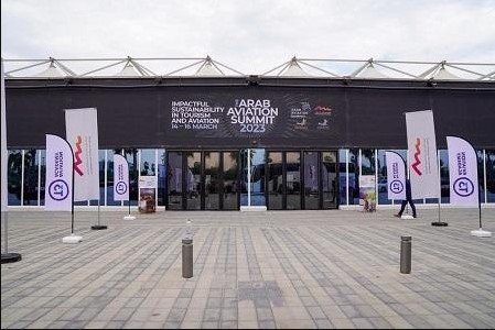 قمة العرب للطيران تختتم أعمالها بتوقيع