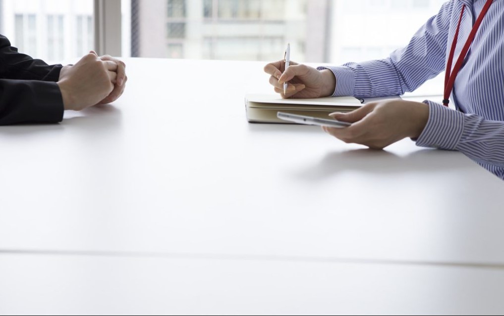 وظائف شاغرة ومدعوون لإجراء مقابلات شخصية