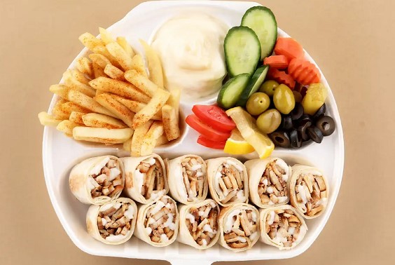 منع استخدام دجاج النتافات بالشاورما والبيض