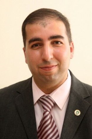 عميد الكلية الجامعية للتكنولوجيا ــ ابو