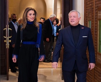 الملكة رانيا تنشر صورا من إفطار