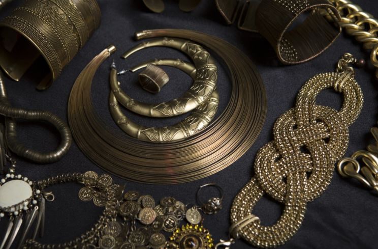 ما عدا التجارة والرعي.. ما المهن