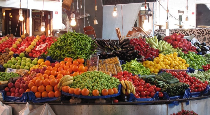 أسعار الخضار والفواكه في السوق المركزي