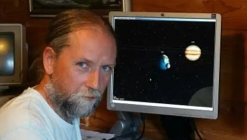 ربطه باكتمال القمر في 6 أبريل..