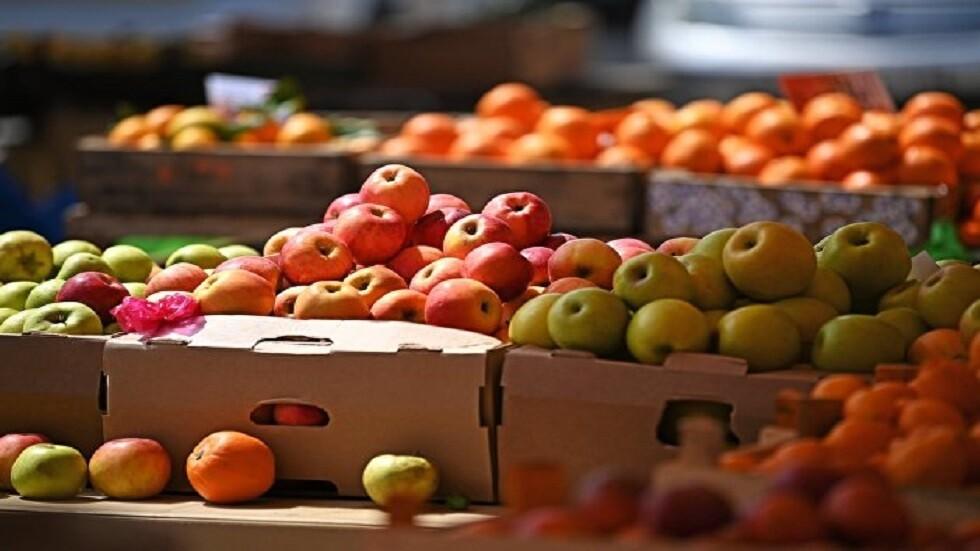 طبيبة تحذر من مخاطر الفواكه والخضار