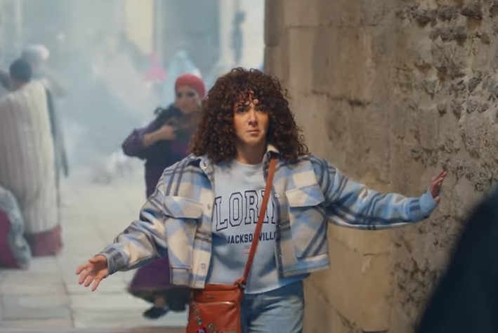 شاهد.. دنيا سمير غانم تسافر عبر