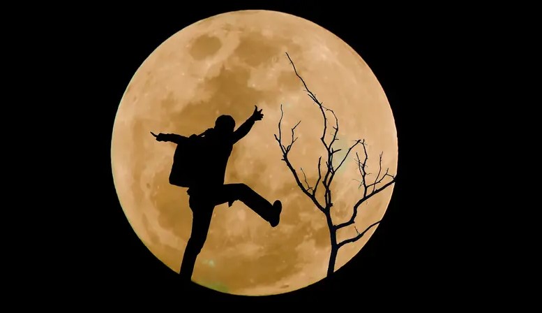 سبتمبر وقت الذروة.. ما علاقة اكتمال