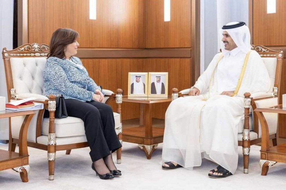 السقاف تلتقي وزير الدولة لشؤون الطاقة