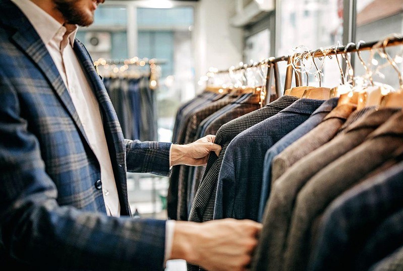 علان: حركة تسوق نشطة في قطاع