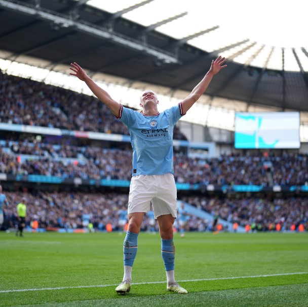 واصل مطاردة المدفعجية.. السيتي يدهس ليستر