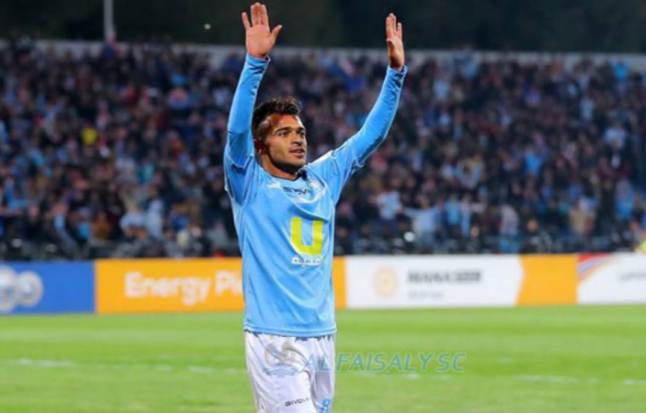 الفيصلي والحسين يدخلان بمفاوضات مع عمر