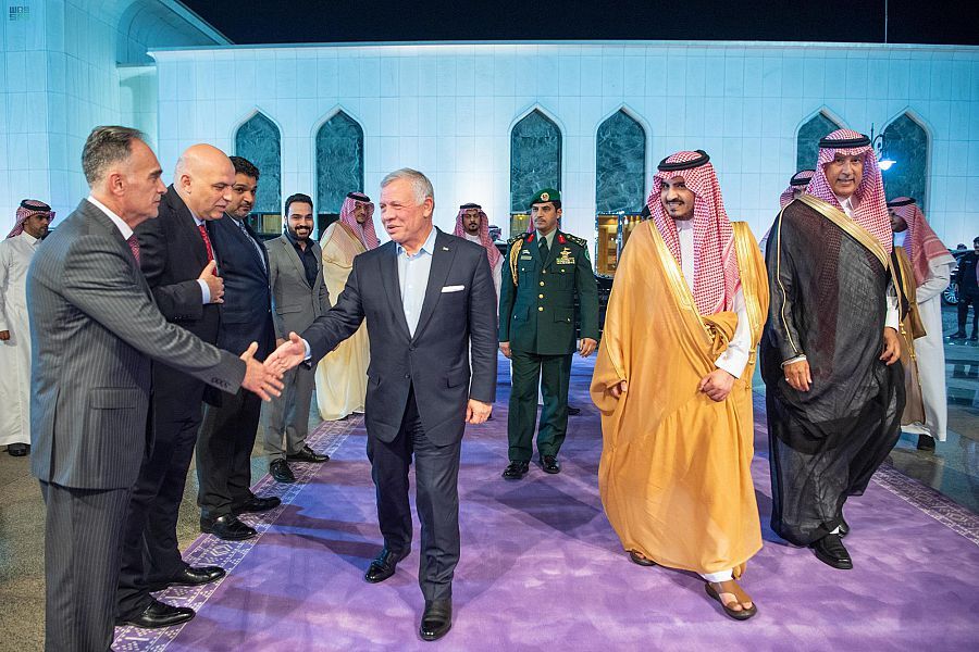 الملك عبدالله الثاني يعود إلى أرض