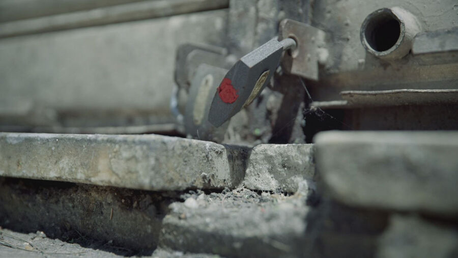 إغلاق مطعم ومتجر في إربد لمخالفة